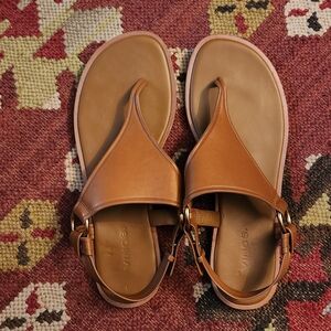 Vince Brown Leather T-Strap Sandals